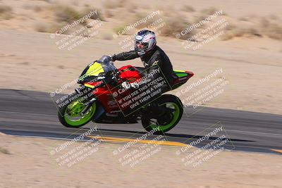 media/Dec-10-2023-SoCal Trackdays (Sun) [[0ce70f5433]]/Turn 9 Inside Set 2 (1115am)/